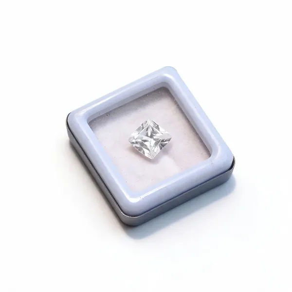 Clear_Natural_Faceted_Zircon_Gemstone_For_Unisex
