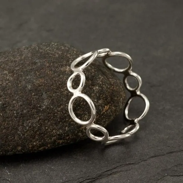Silver_Oval_Link_Chain_Bracelet_For_Girls