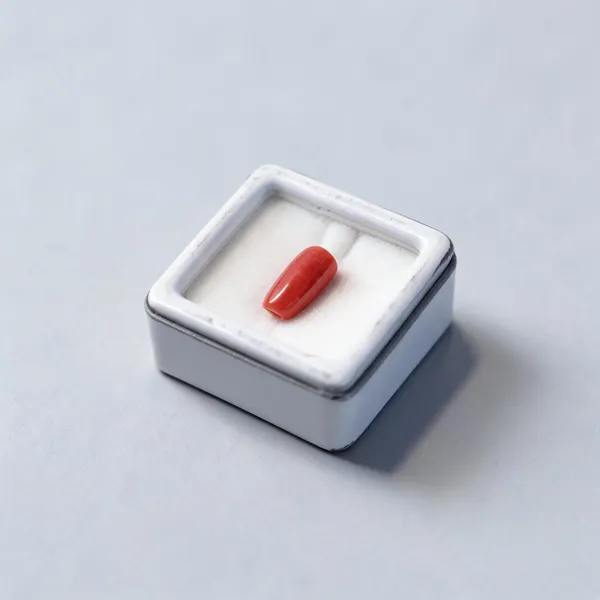 Red_Natural_Oval_Coral_Gemstone_For_Unisex