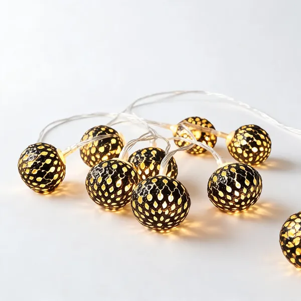 Plastic_Golden_Dotted_Spherical_Decorative_String_Lights