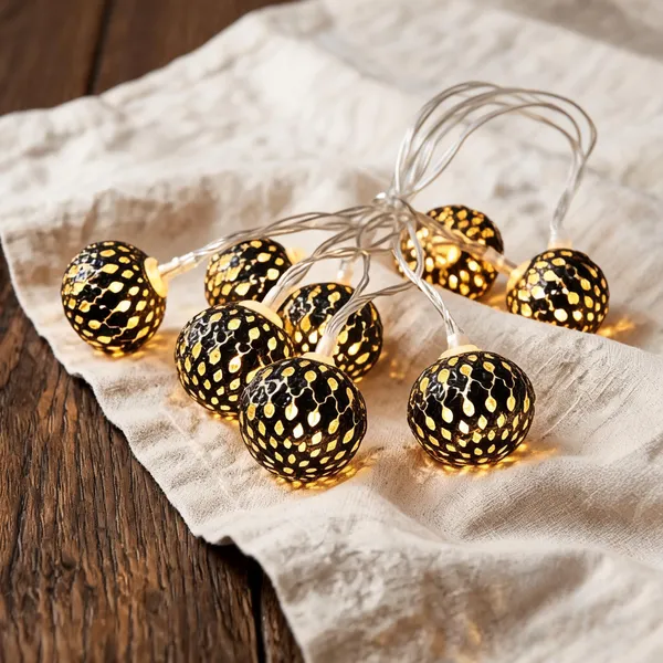 Plastic_Golden_Dotted_Spherical_Decorative_String_Lights