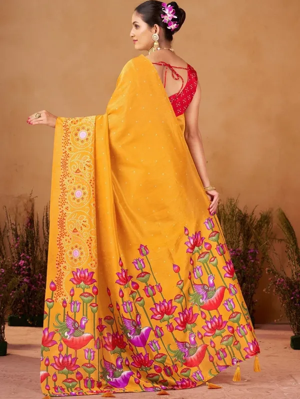 Yellow_Floral_Printed_Saree_For_Women