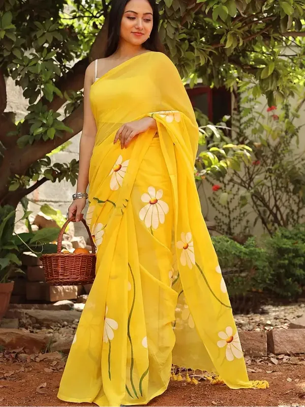 Yellow_Floral_Print_Saree_For_Women