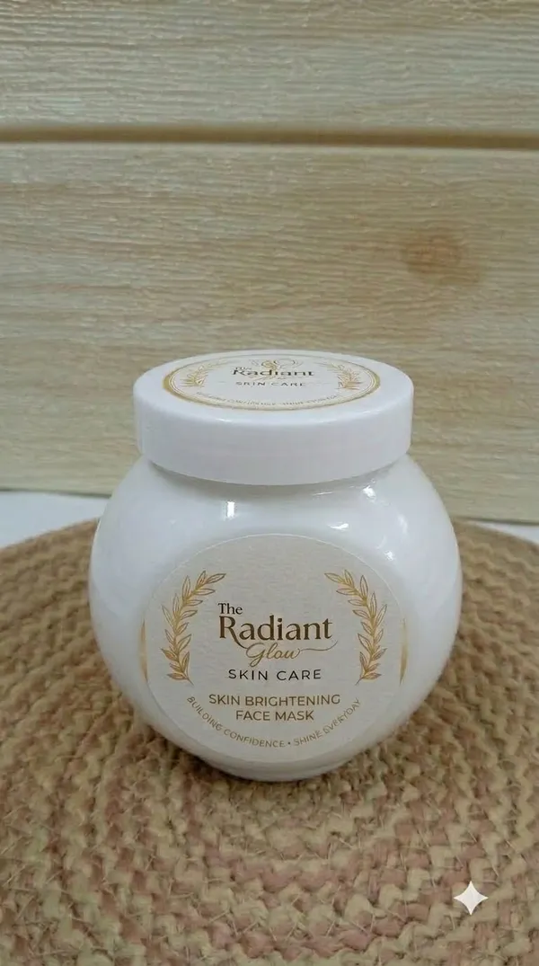 The_Radiant_Glow_Skin_Brightening_Face_Mask