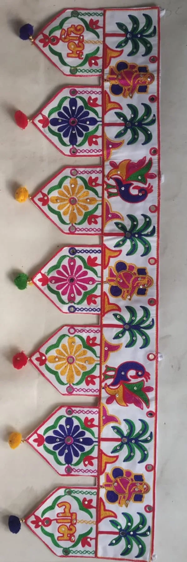 Fabric_Traditional_Floral_Embroidered_Door_Toran