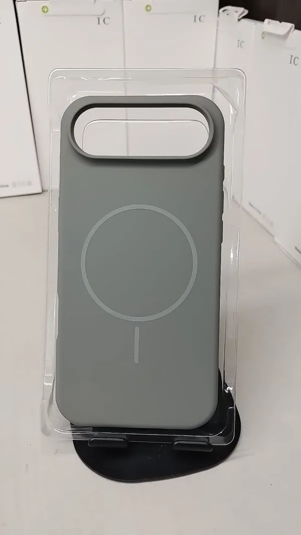 Pink_Magnetic_Wireless_Charging_Stand