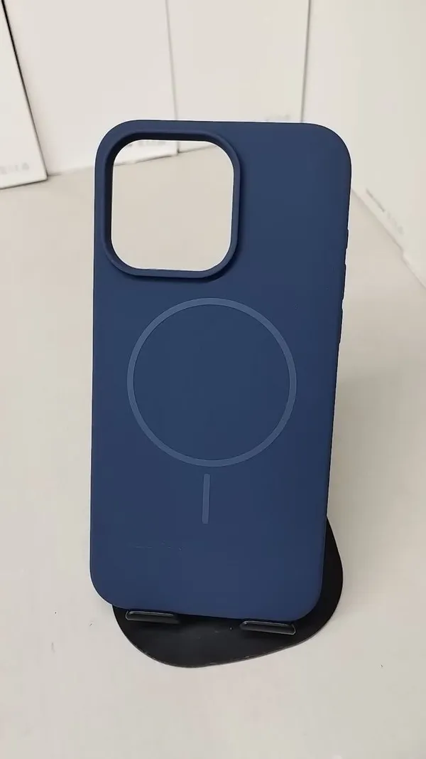 Navy_Blue_Magnetic_Phone_Case_for_Smartphones