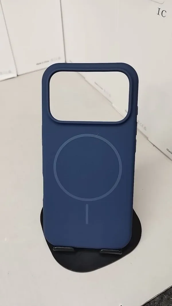 Navy_Blue_MagSafe_Phone_Case_for_iPhone
