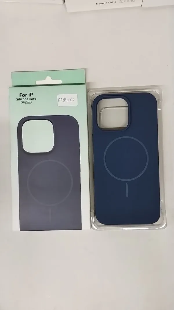 Navy_Blue_Magnetic_Phone_Case_for_Smartphones