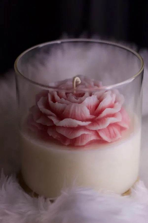 Wax_Decorative_Layered_Floral_Glass_Candle_Pink_White