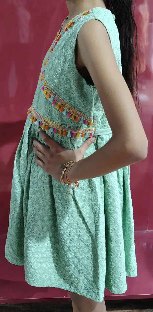 Kashnavika_Vastrakala_Girls_Midi/Knee_Length_Festive/Wedding_Dress_(Light_Green,_Sleeveless)