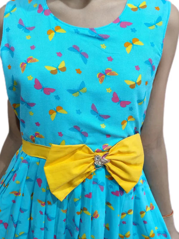 Kashnavika_Vastrakala_Girls_Below_Knee_Casual_Dress_(Light_Blue,_Sleeveless)