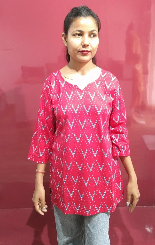 Kashnavika_Vastrakala_Women_Printed_Straight_Kurta_(Pink)