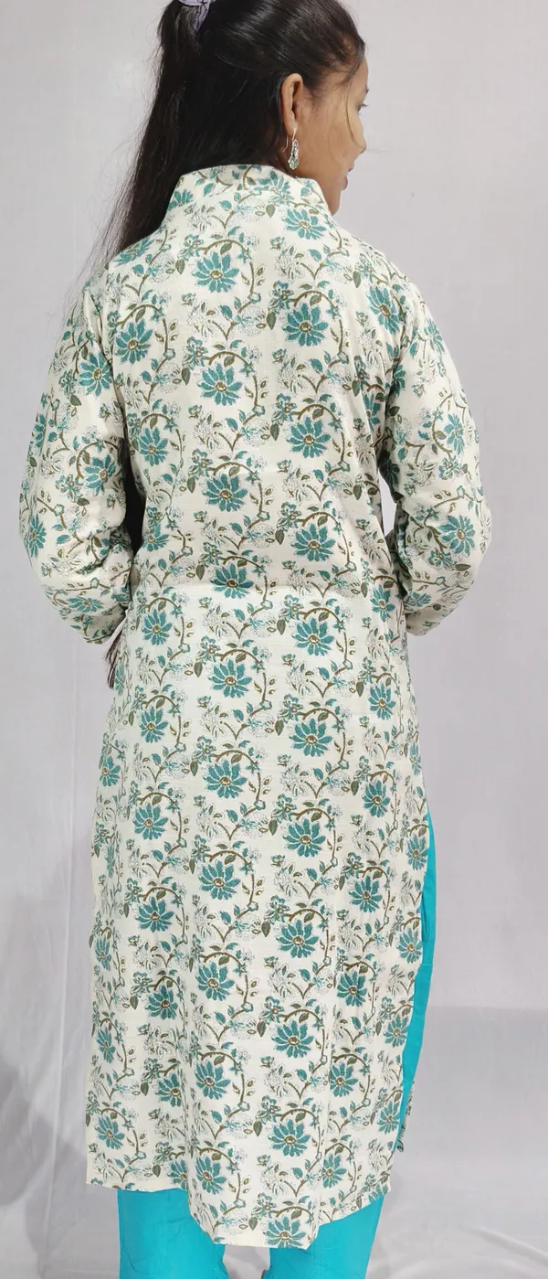 Kashnavika_Vatrakala_Women_Floral_Print_Straight_Kurta_(White)