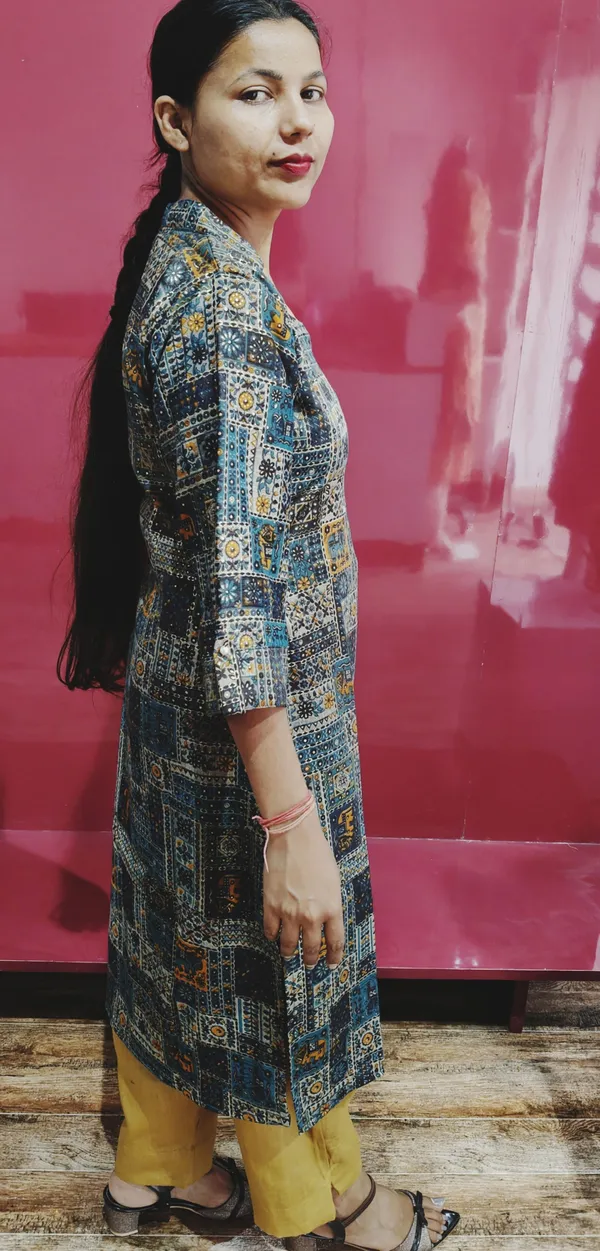Kashnavika_Vastrakala_Women_Printed_Straight_Kurta_(Black)