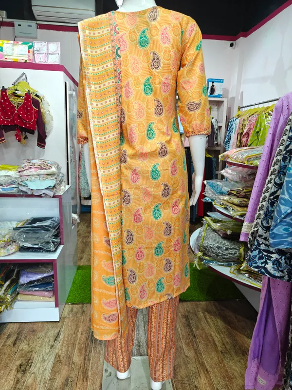 Saffron_Cotton_Polyester_Blend_Printed_Kurta_Set_For_Women