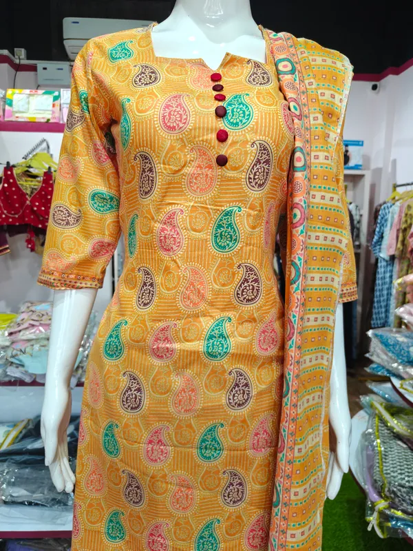 Saffron_Cotton_Polyester_Blend_Printed_Kurta_Set_For_Women