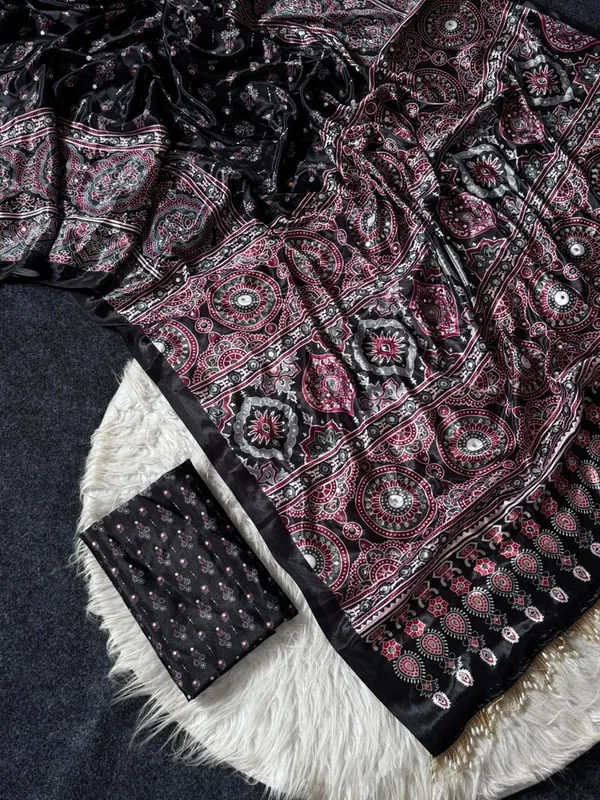 Elegant_Black_Soft_Fox_Georgette_Saree_With_Intricate_Traditional_Print_Real_Mirror_Hand_Work