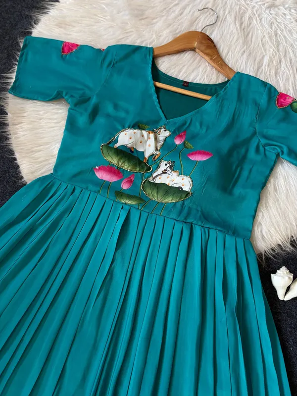 Designer_Peacock_Green_To_Pink_Ombre_Muslin_Gown_With_Lotus_Motif_Print_Hand_Khatli_Work