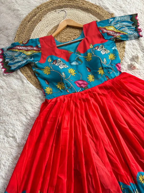 Ruby_Red_Kalamkari_Printed_Muslin_Gown