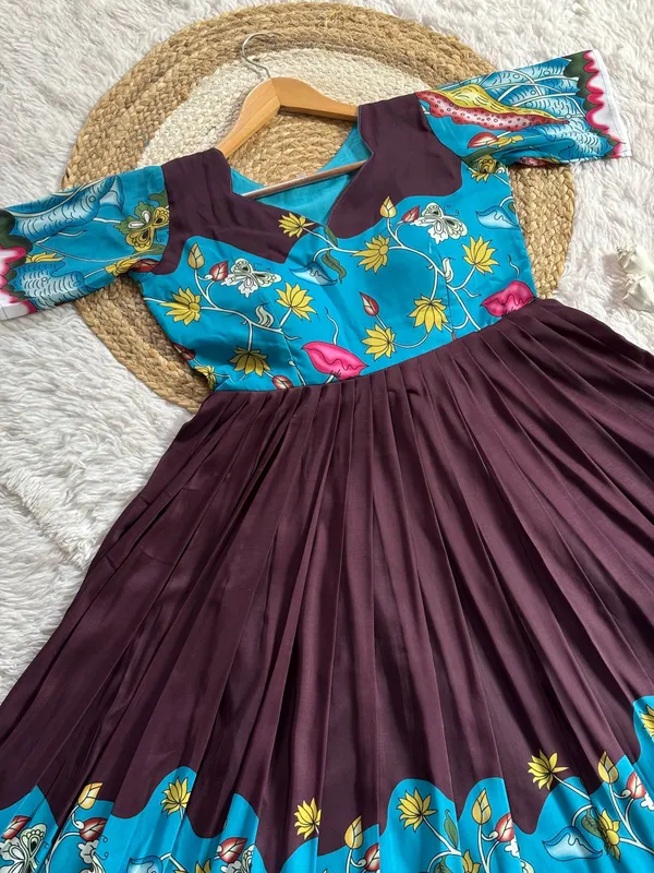 Elegant_Wine_Purple_Teal_Kalamkari_Print_Muslin_Gown