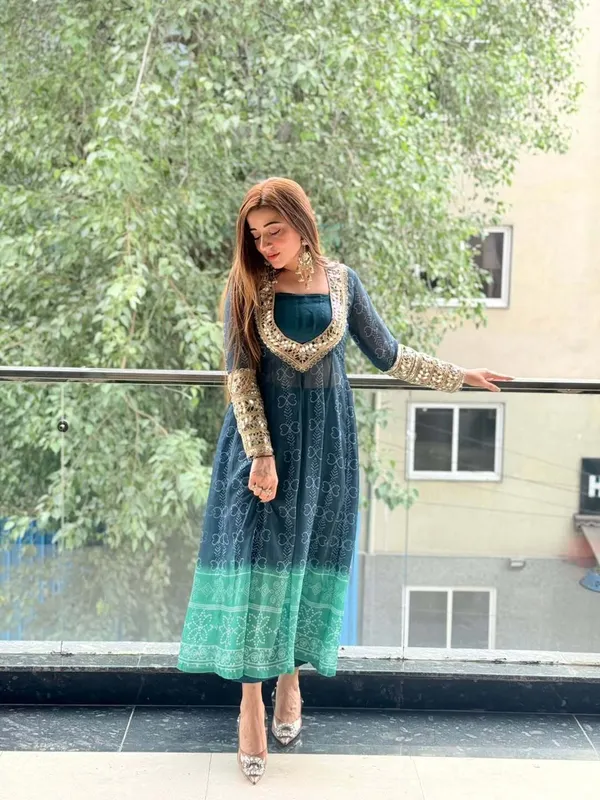 Ocean_Bloom_Georgette_Kurti_Set_With_Mirror_Work_3_Piece_Festive_Wear
