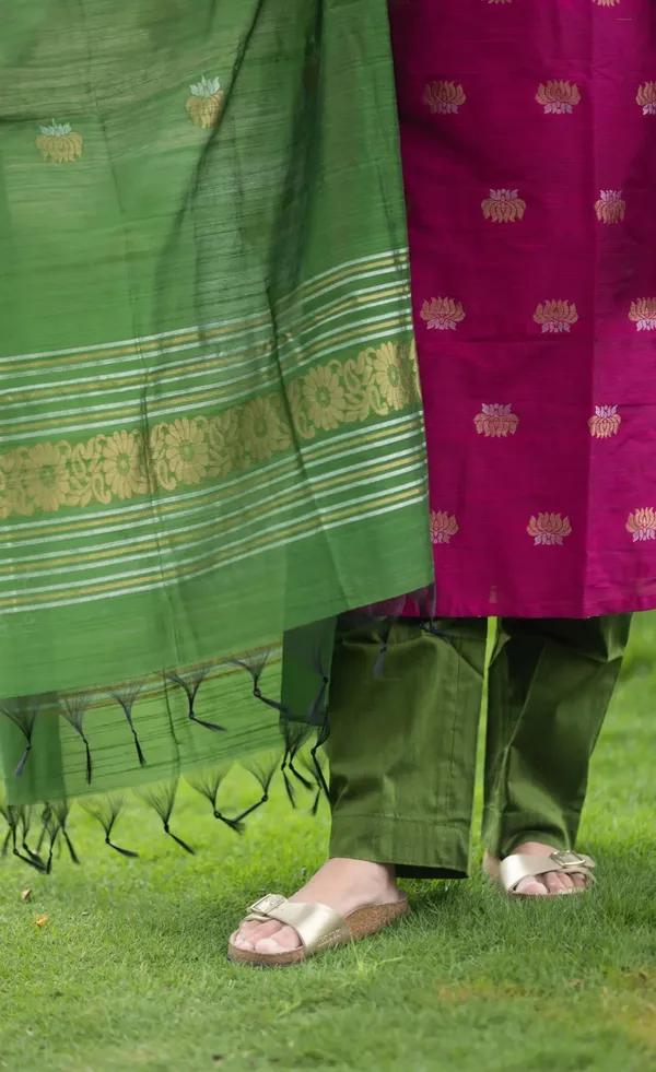 Summer_Special_Women_Pure_Cotton_Ethnic_Kurta_With_Trousers_With_Dupatta_Pink