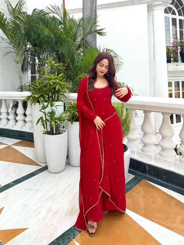 Red_Premium_Georgette_Suit_Set_With_Dupatta