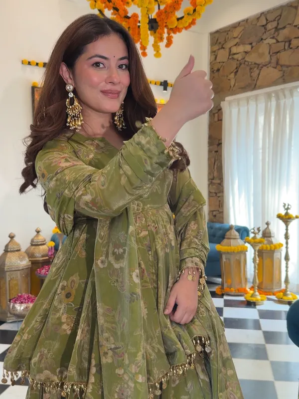 Pallavika_Flora_Cosmos_Organza_Kurta_Set_With_Palazzo_Dupatta_Festive_Ethnic_Wear_For_Women