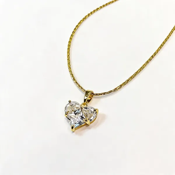 Gold_Stainless_Steel_Crystal_Heart_Pendant_Necklace_For_Women