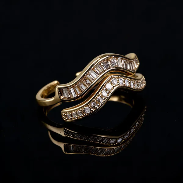 Gold_Anti_Tarnish_Double_Wave_Band_Adjustable_Ring_For_Women