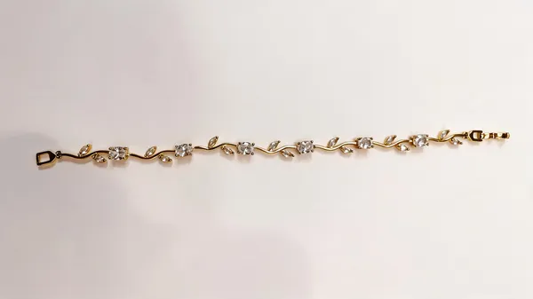 Gold_Anti_Tarnish_Crystal_Leaf_Link_Chain_Bracelet_For_Women