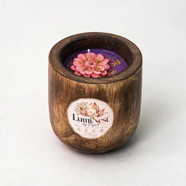 Wax_Festive_Sandalwood_Candle_In_Wooden_Bowl
