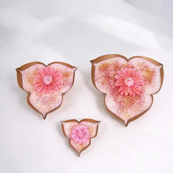 Wax_Festive_Pink_Sandalwood_Scented_Urli_Candle_Gift_Set_Of_3