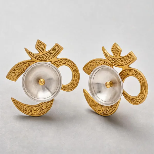 Metal_Festive_Dual-Tone_Gold_&_Silver_Decorative_Diya_Set_Of_2