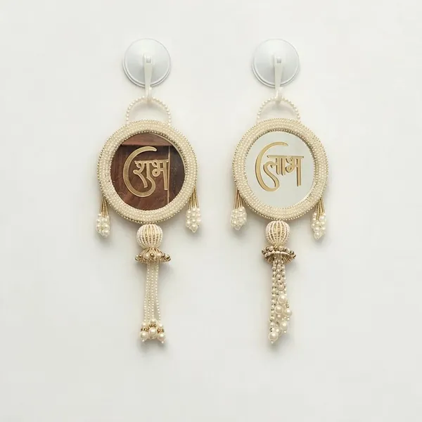 Glass_Pearl_Festive_White_&_Brown_Door_Hanging_Set_Of_2