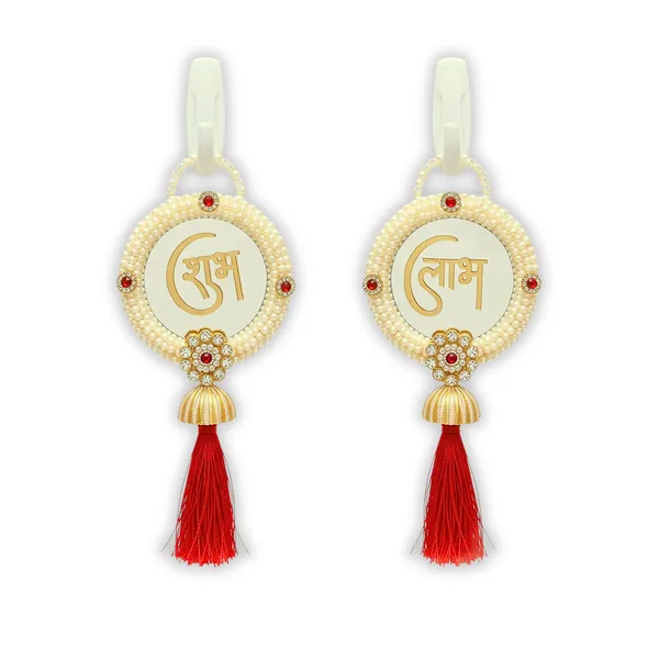 Resin_Thread_Festive_White_&_Red_Pearl_Door_Hanging_Set_Of_2