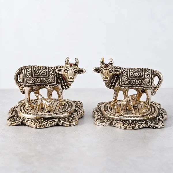 Metal_Silver_&_Gold_Kamdhenu_Cow_Idol_For_Pooja_&_Gifting