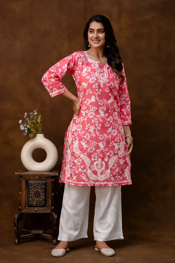 Gajari_Women_S_Cotton_Blend_Chikankari_Embroidered_Straight_Kurta_Set