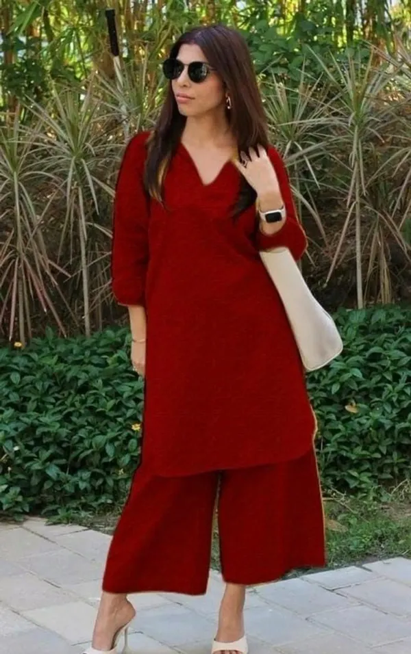 Maroon_Beads_N_Stones_Charming_Women_Kurti_Pant_Set