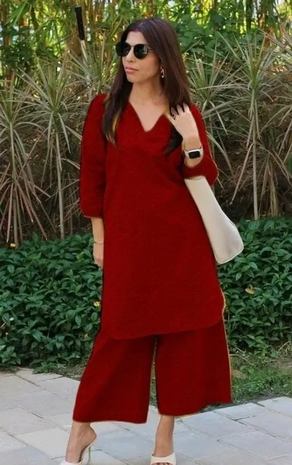 Maroon_Beads_N_Stones_Charming_Women_Kurti_Pant_Set