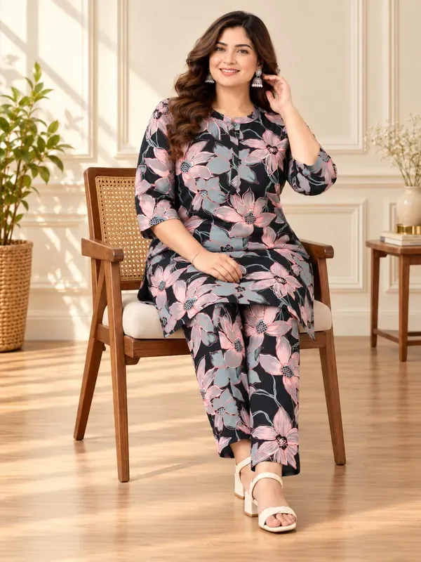 Black_Cotton_Printed_Kurti_With_Trousers