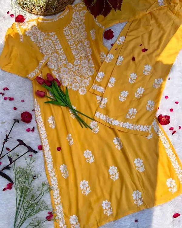 Yellow_Regular_Kurta_Set_For_Women