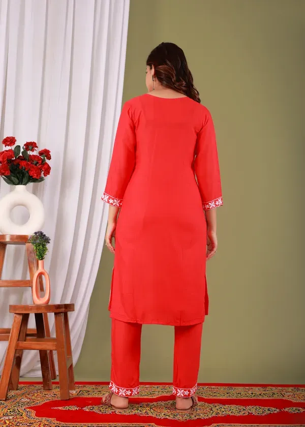 Gajari_Rayon_Embroidered_Kurta_Pant_With_Dupatta_Set_For_Women