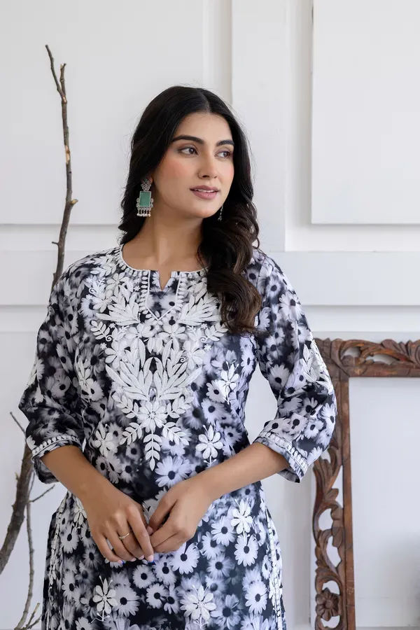 Black_Original_Chikankari_Kurties_With_Mulmul_Cotton_Plazzo