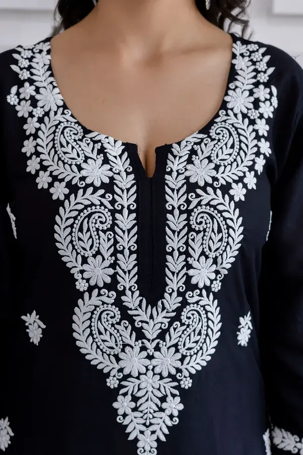 Black_Trendy_Fashionable_Kurtis