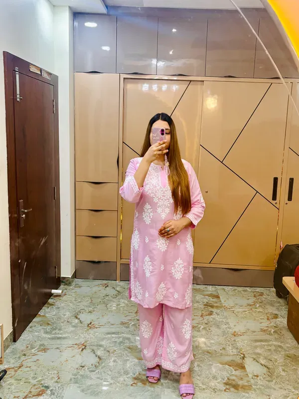 Baby_Pink_Cotton_Chikankari_Kurta_With_Palazzo_For_Women