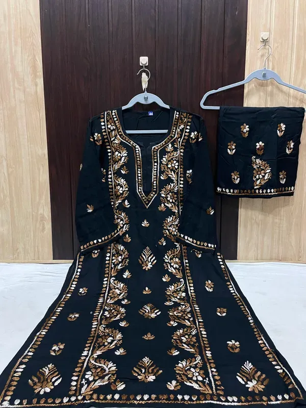 Black_Cofee_Exclusive_Soft_Rayon_Daul_Shade_Thread_Work_Kurti_Plazo_Set