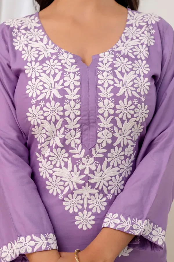 Light_Purple_Kurtis_Set_For_Women_Latest_Design