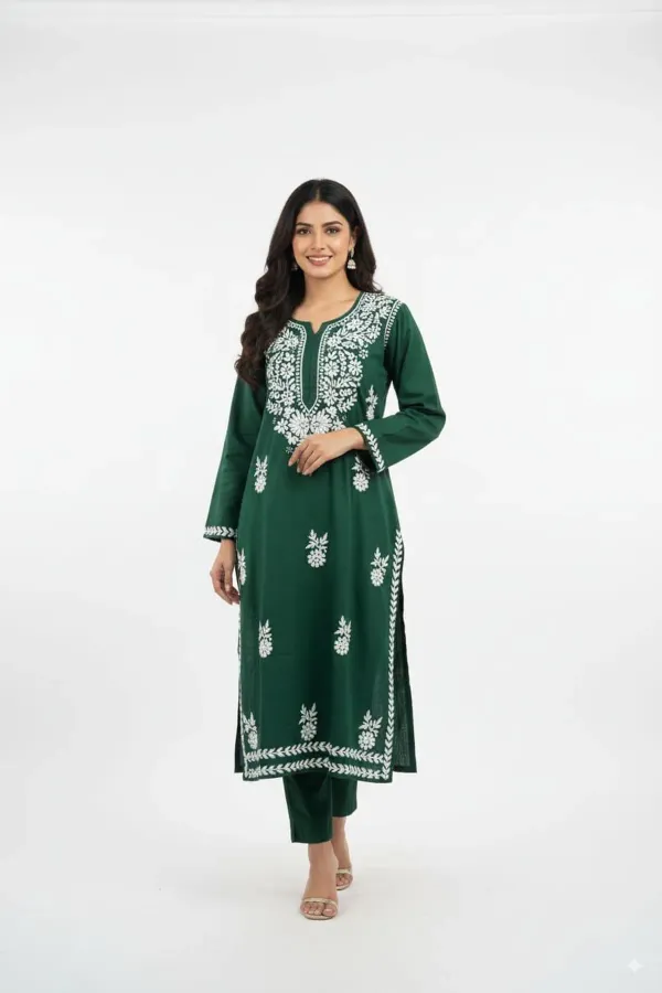 Green_Floral_Embroidered_Regular_Chikankari_Kurta_With_Trousers